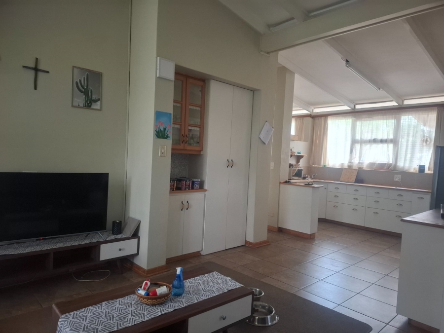 To Let 3 Bedroom Property for Rent in Suidrand Free State
